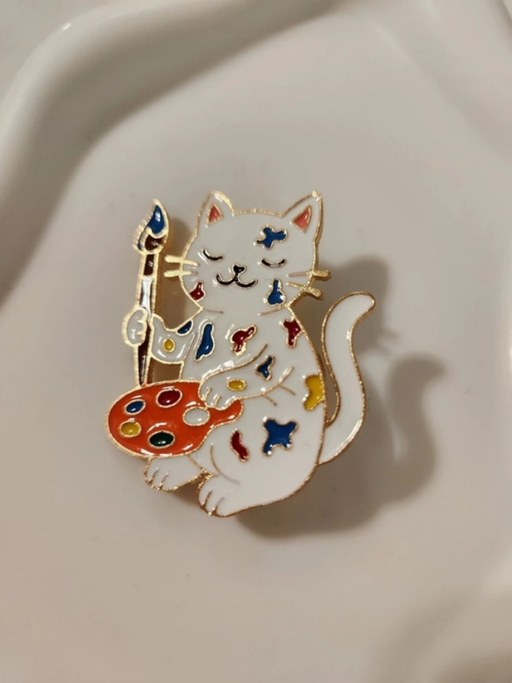Cat Artist Enamel Brooch in White & Gold